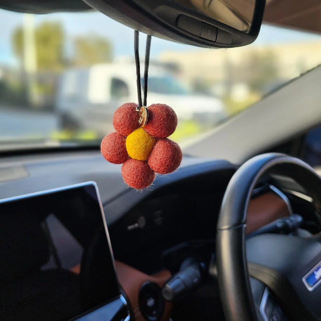 Sandlewood Vanilla Felt Air Freshner