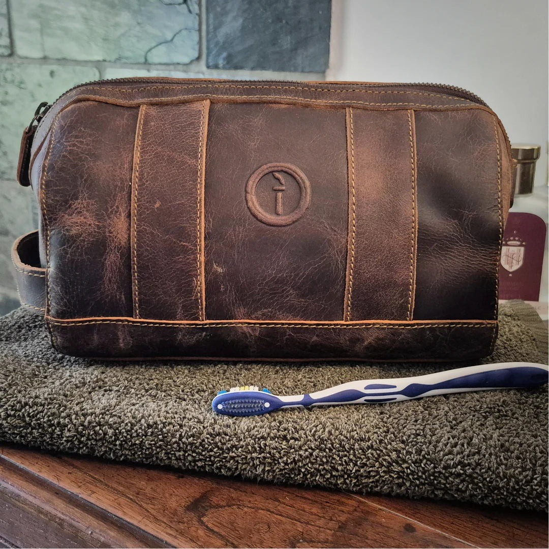 Watson - Leather Toiletry Bag - Tan