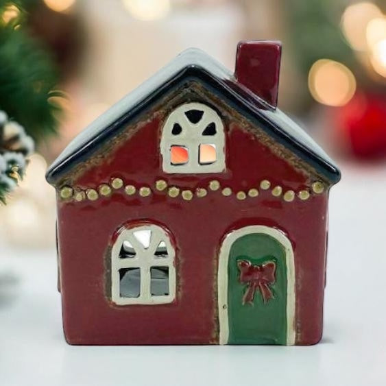 Xmas House With String Lights Teahouse