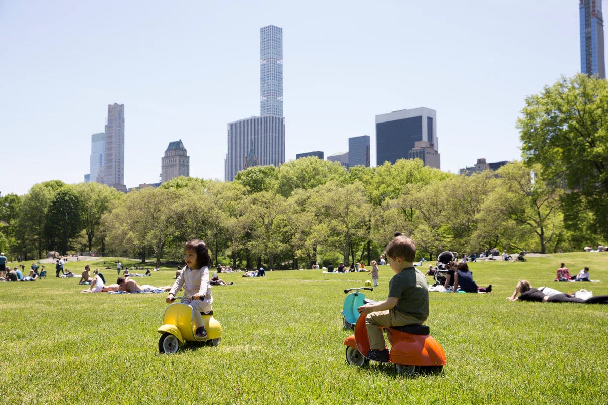 Primo Ride-on Vespa Red